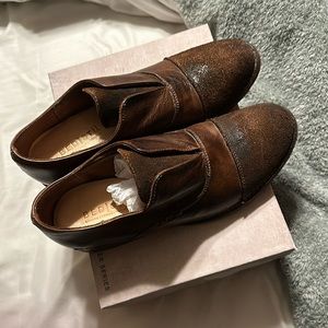 🆕 Bed Stu brown tan leather oxford slip on loafer, new in box.  No tags.